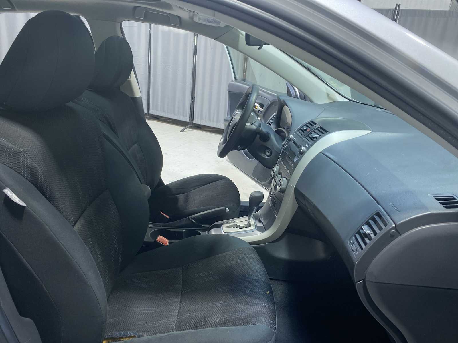 Thumbnail: 2011 Toyota Corolla - 14