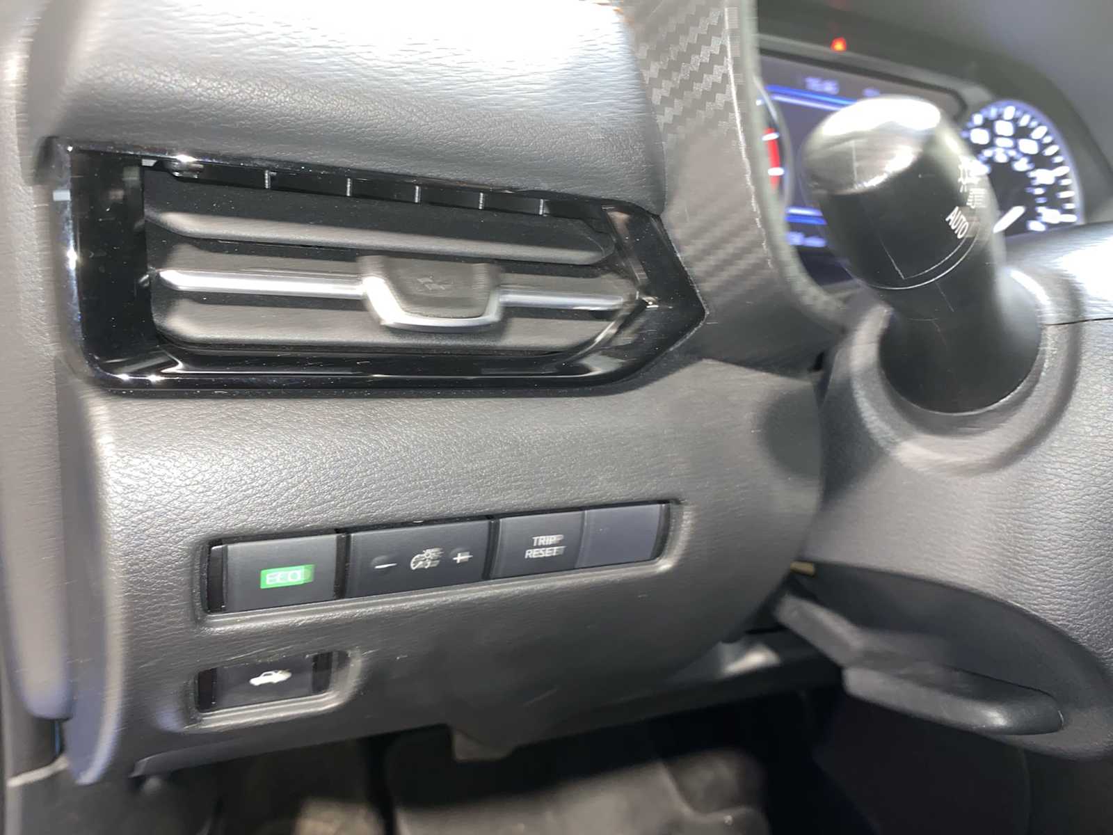 Thumbnail: 2023 Nissan Sentra - 24