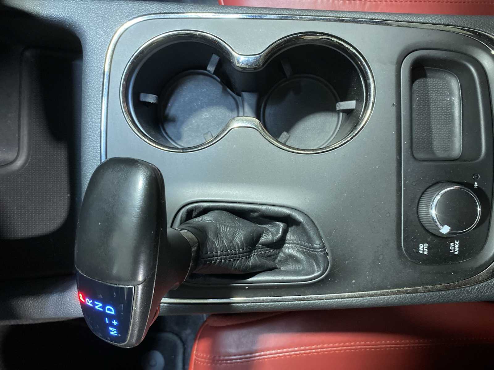 Thumbnail: 2018 Dodge Durango - 17