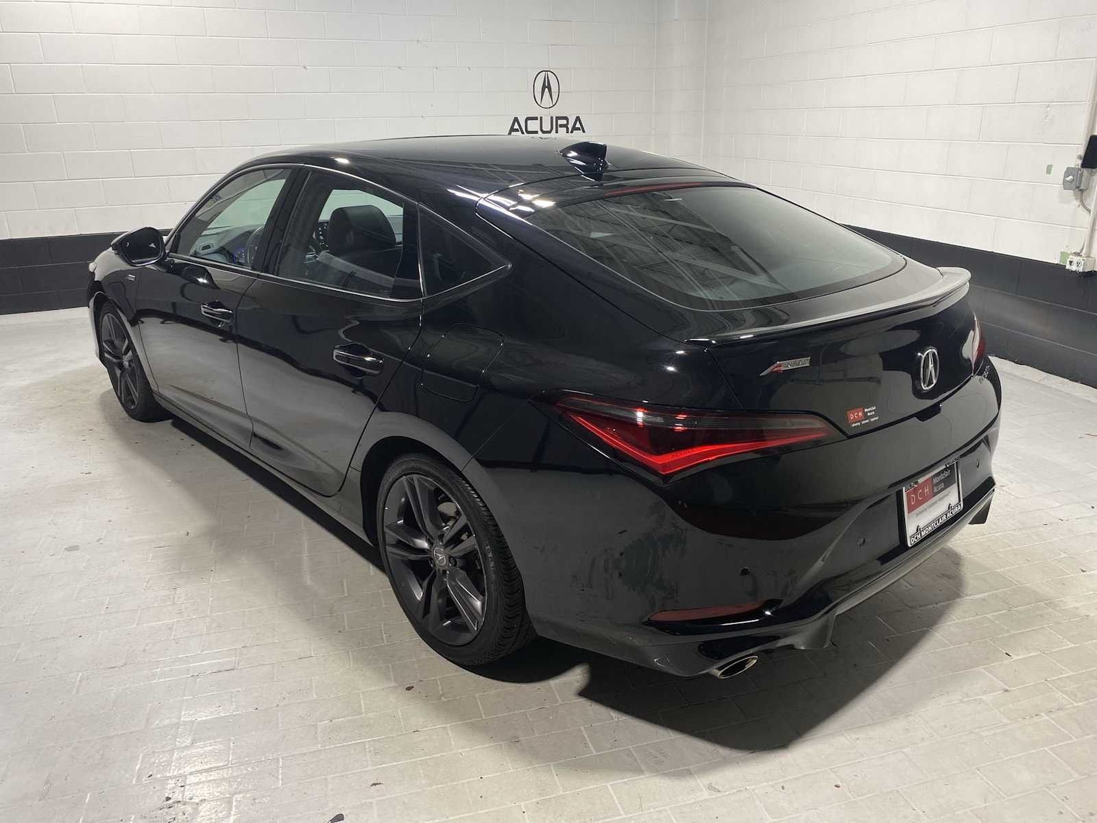 Thumbnail: 2023 Acura Integra - 4