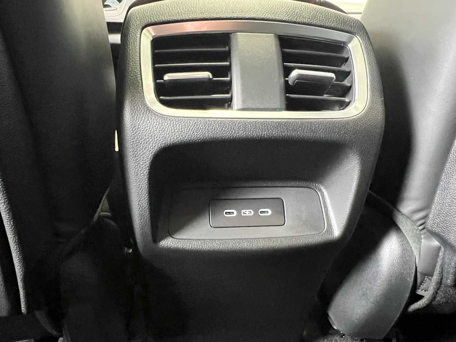 Thumbnail: 2026 Acura RDX - 30