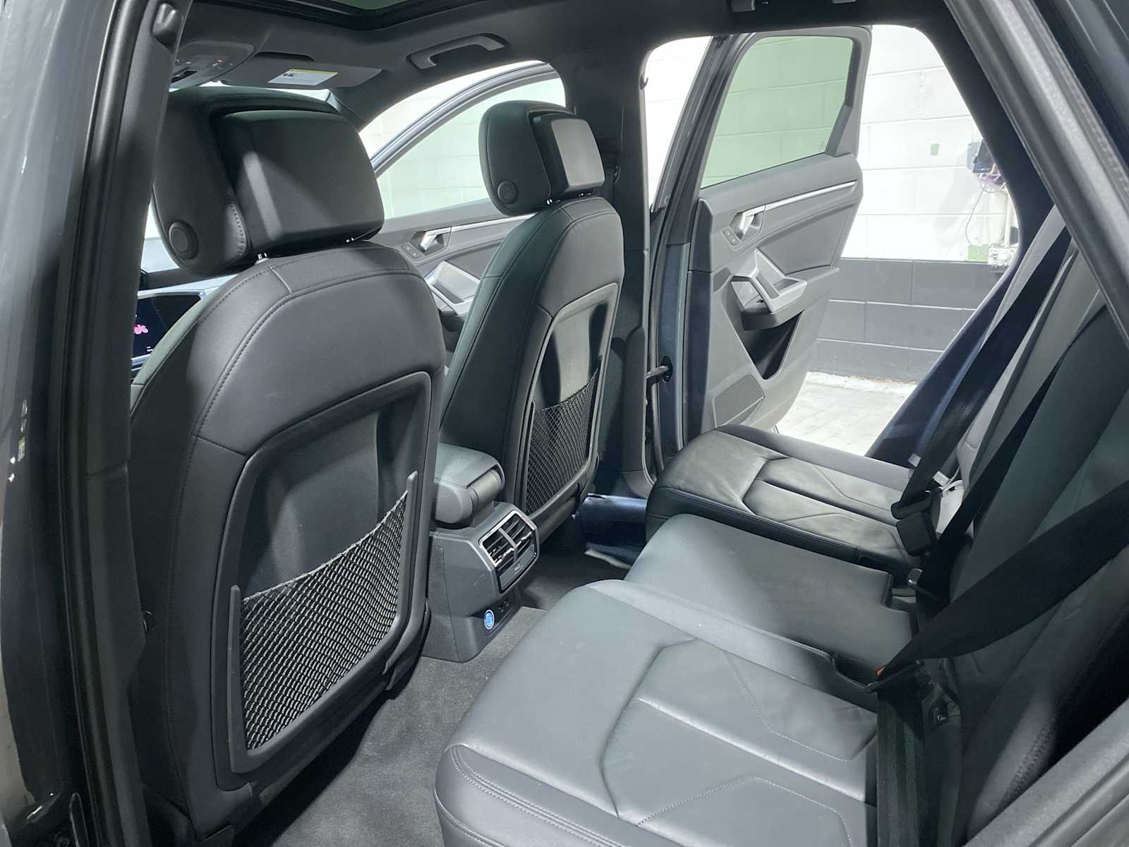 Thumbnail: 2019 Audi Q3 - 11