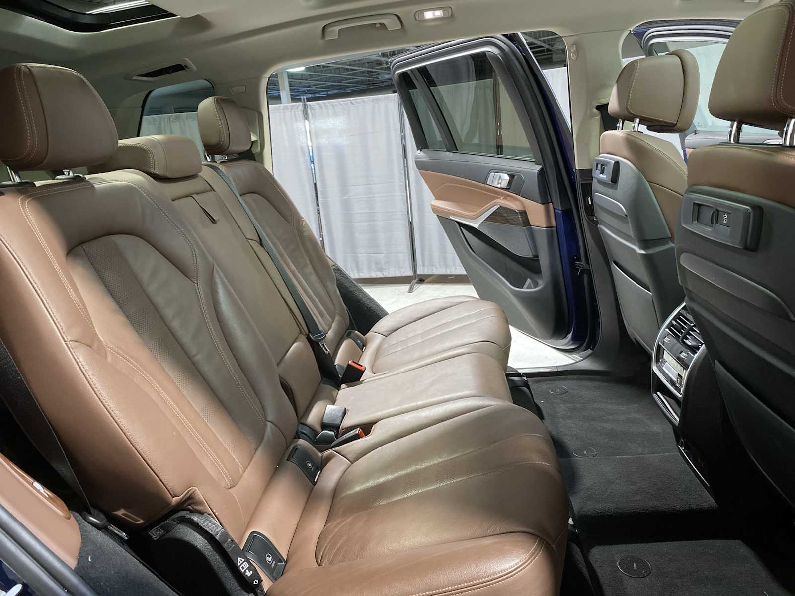 Thumbnail: 2021 BMW X7 - 13