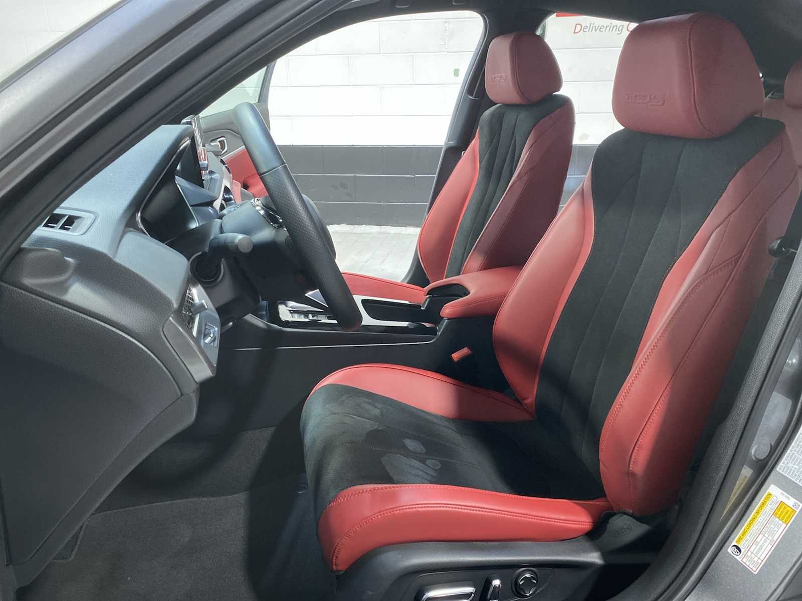 Thumbnail: 2025 Acura Integra - 11