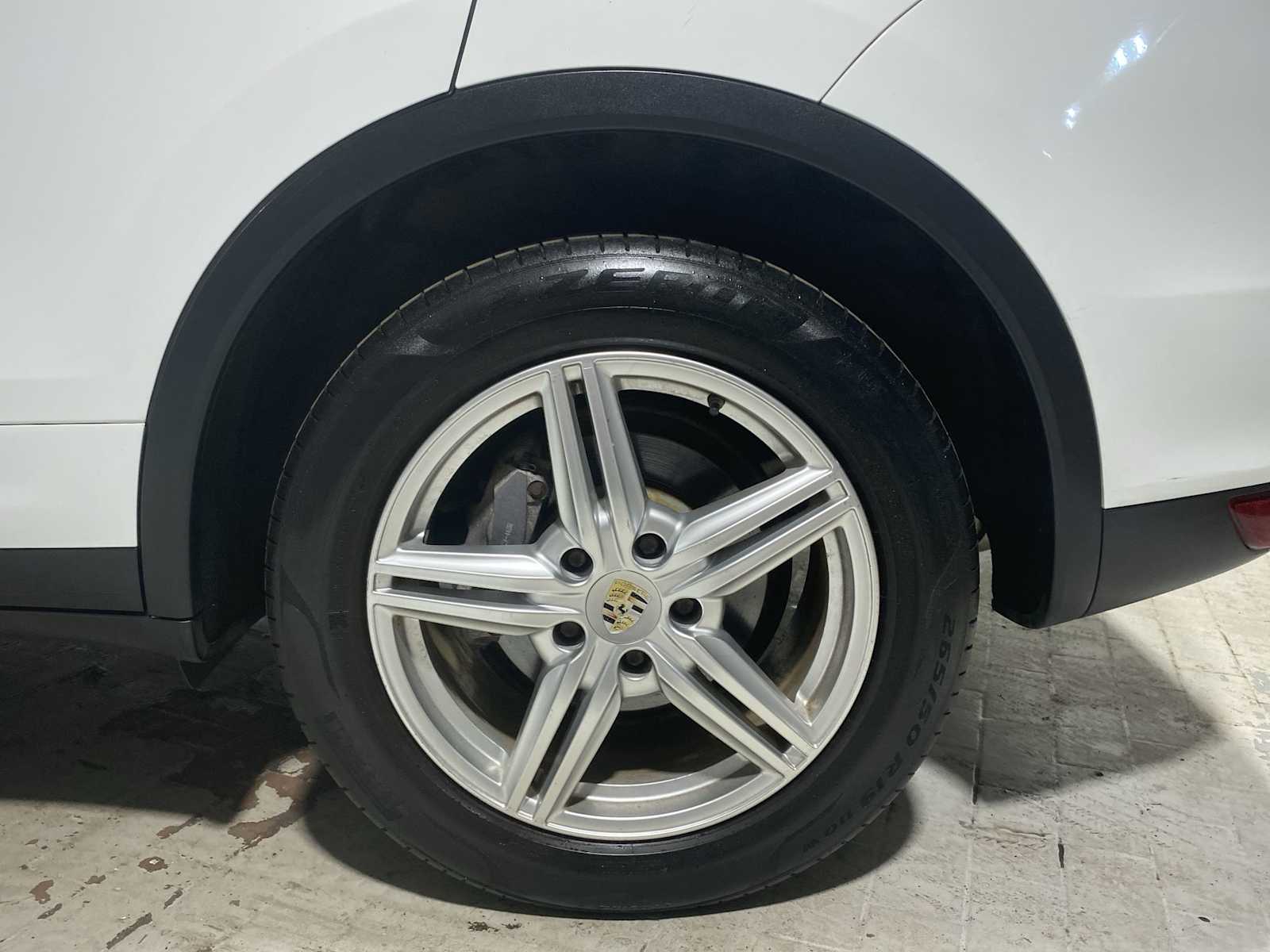 Thumbnail: 2014 Porsche Cayenne - 8