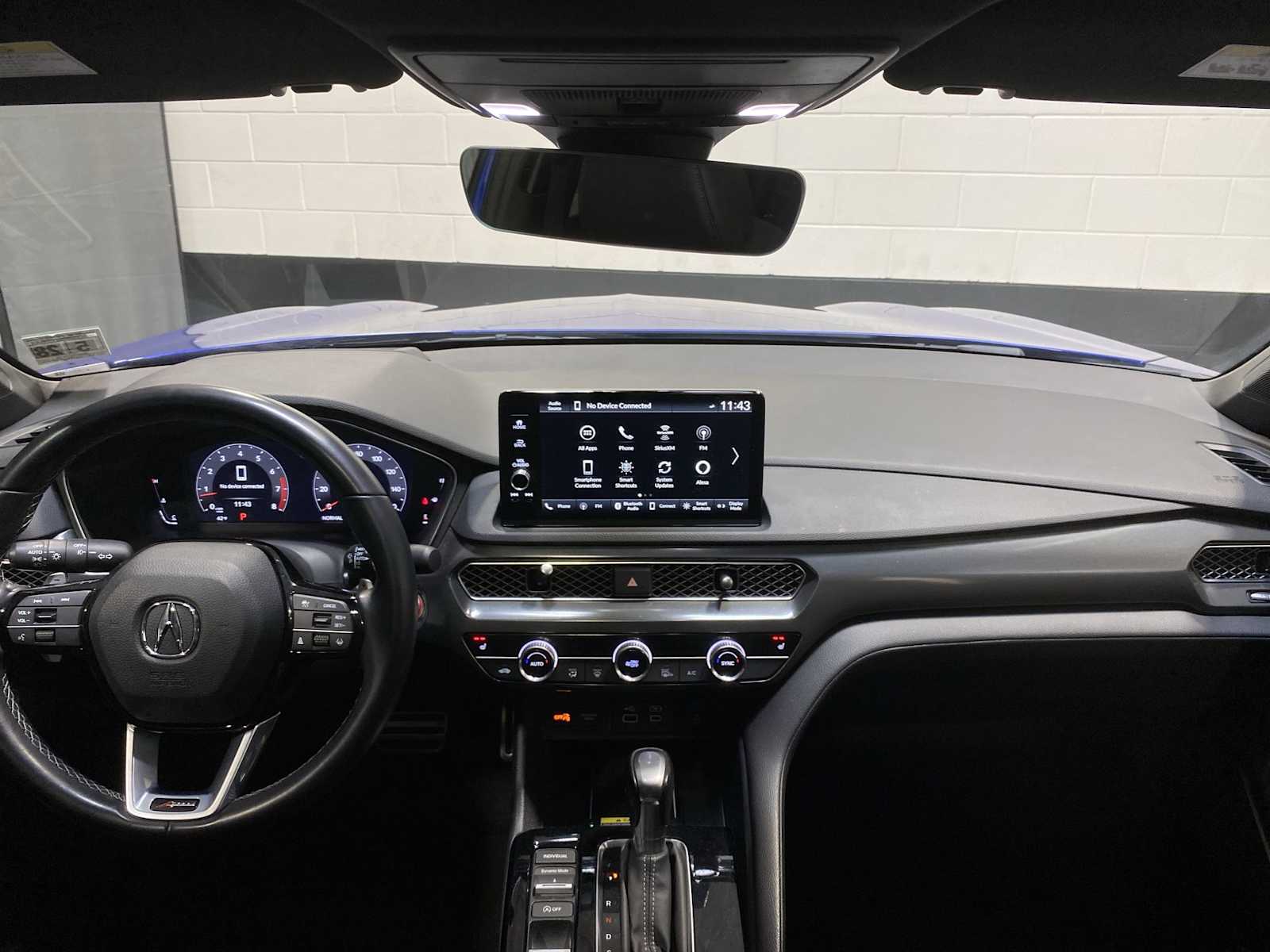 Thumbnail: 2023 Acura Integra - 10