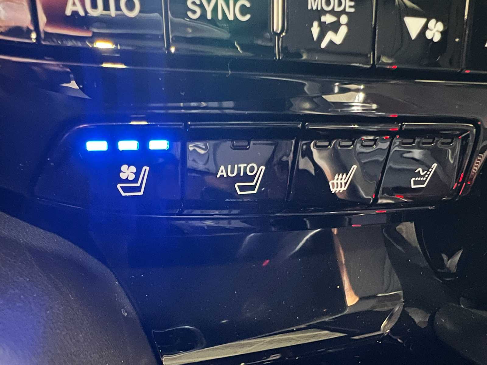 Thumbnail: 2026 Acura MDX - 21