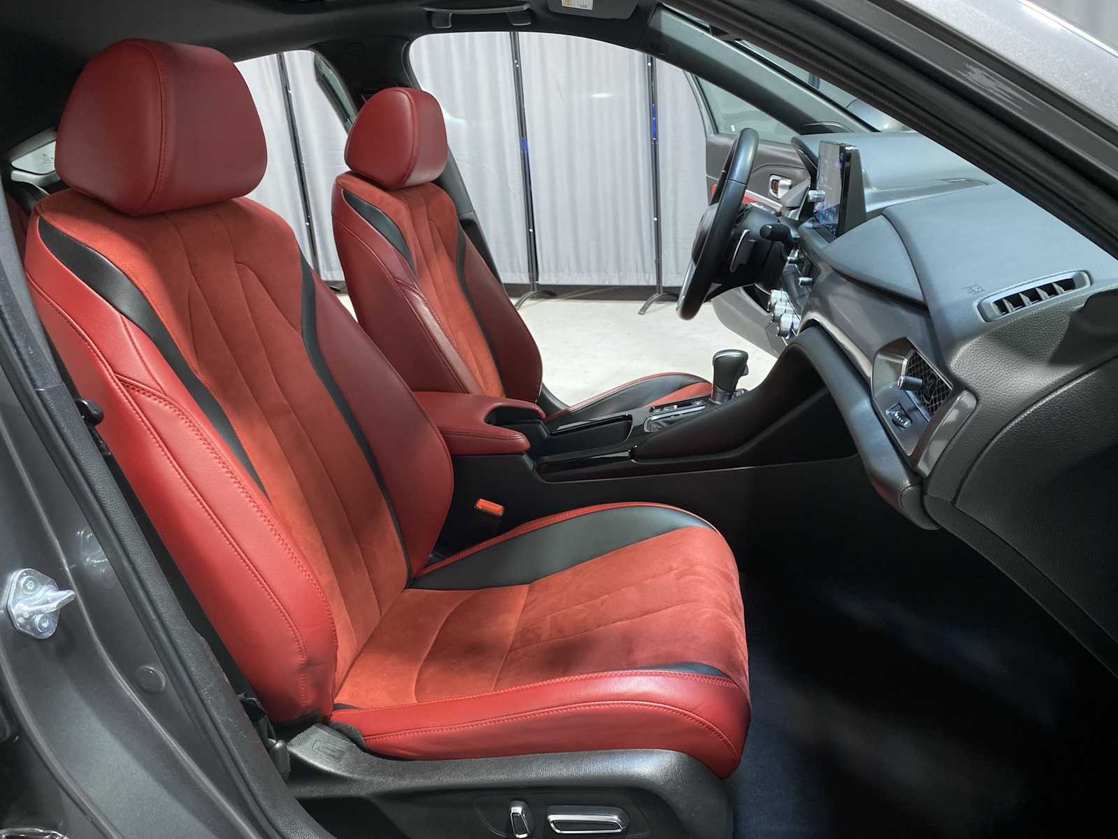 Thumbnail: 2023 Acura Integra - 14