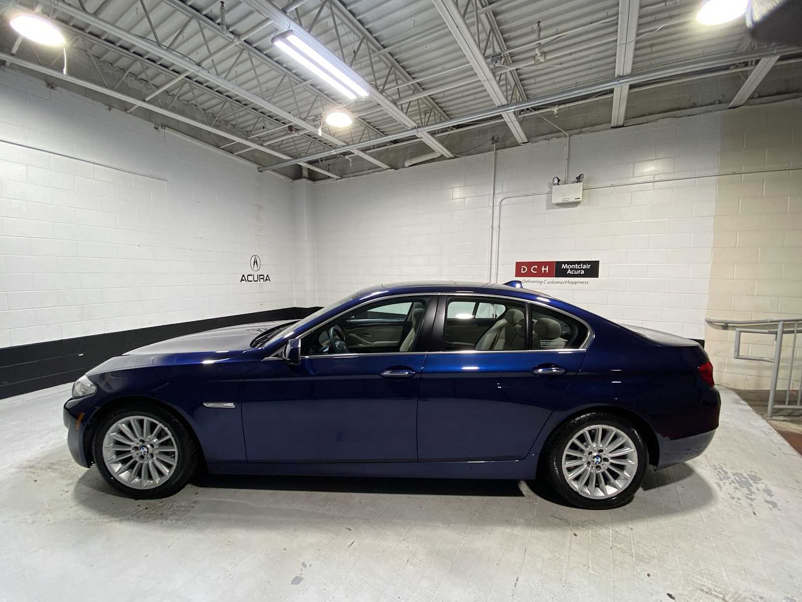 Thumbnail: 2013 BMW 5 Series - 3