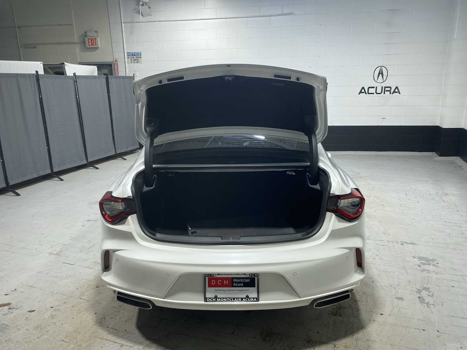 Thumbnail: 2023 Acura TLX - 19