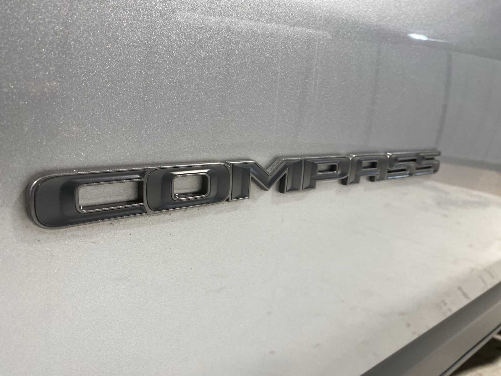 Thumbnail: 2020 Jeep Compass - 7