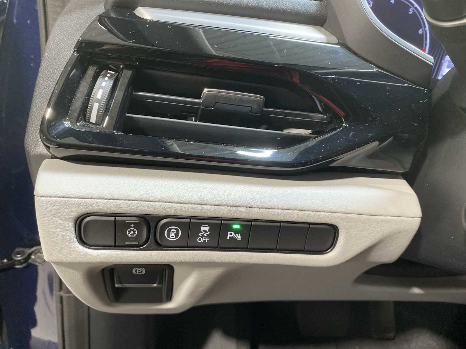 Thumbnail: 2023 Acura MDX - 24