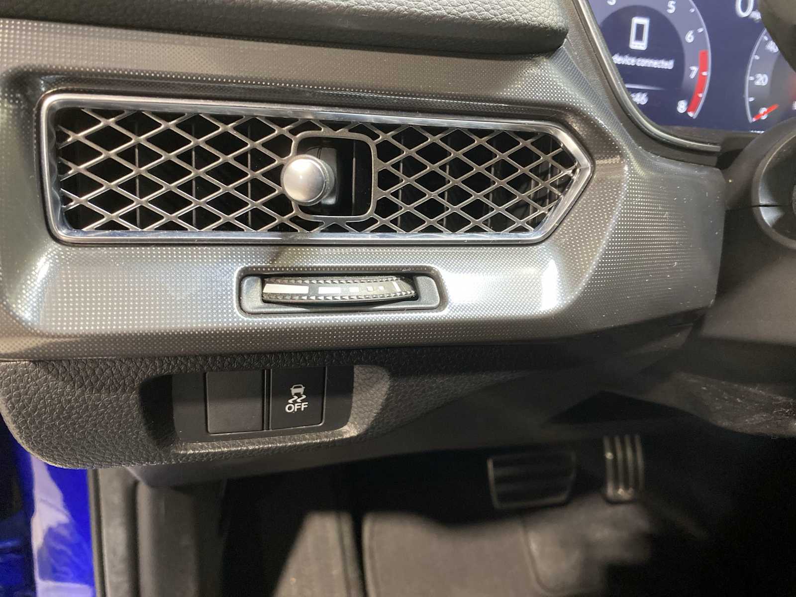 Thumbnail: 2023 Acura Integra - 24