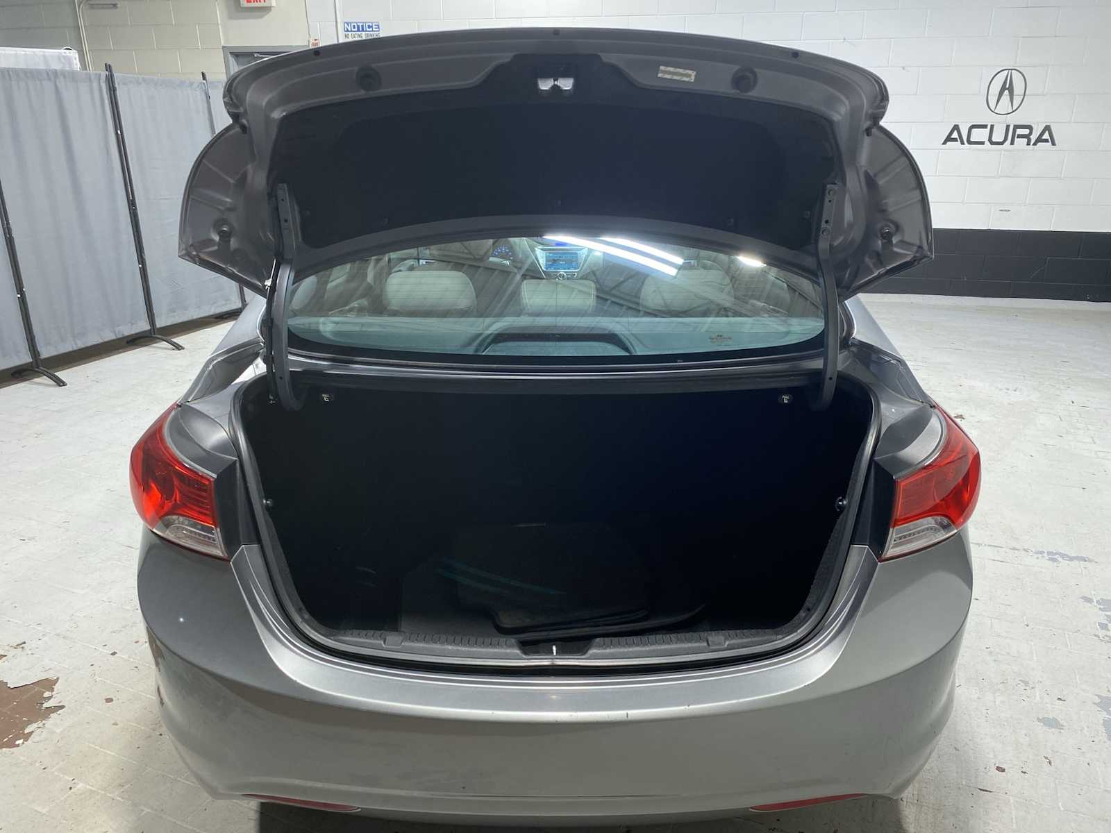 Thumbnail: 2012 Hyundai Elantra - 19