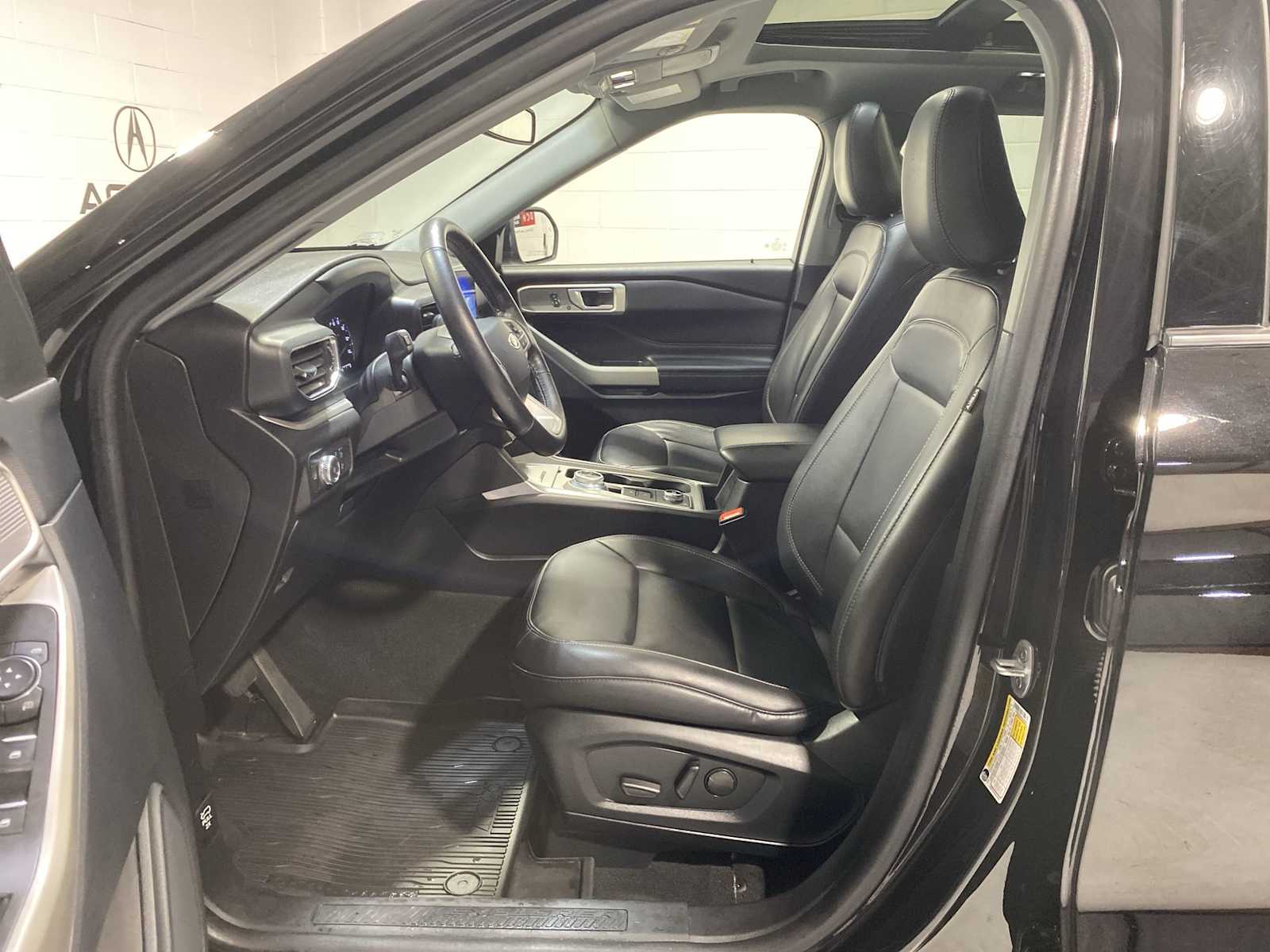 Thumbnail: 2022 Ford Explorer - 2