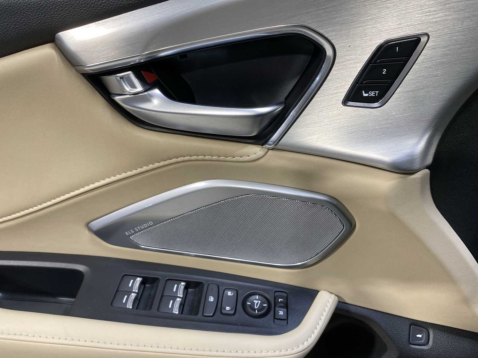 Thumbnail: 2024 Acura RDX - 23