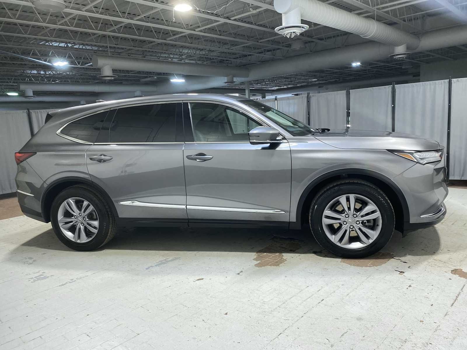 Thumbnail: 2023 Acura MDX - 27