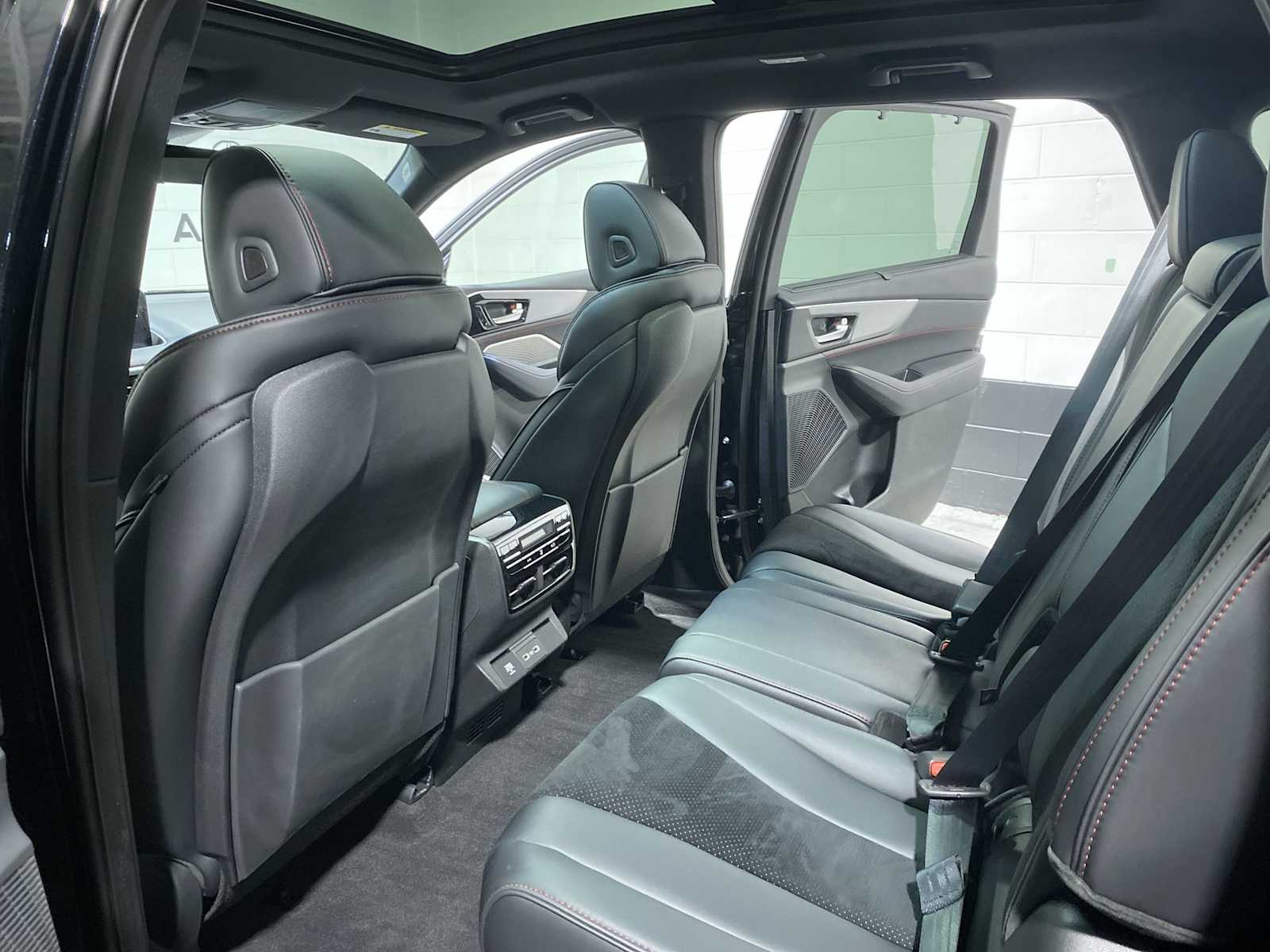 Thumbnail: 2023 Acura MDX - 12