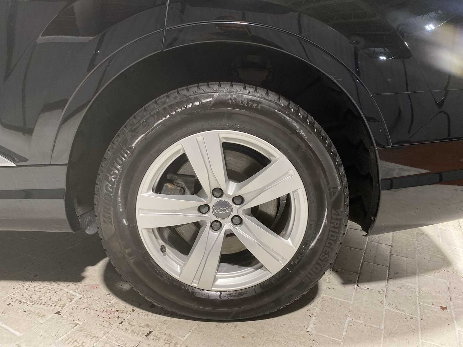 Thumbnail: 2017 Audi Q7 - 8