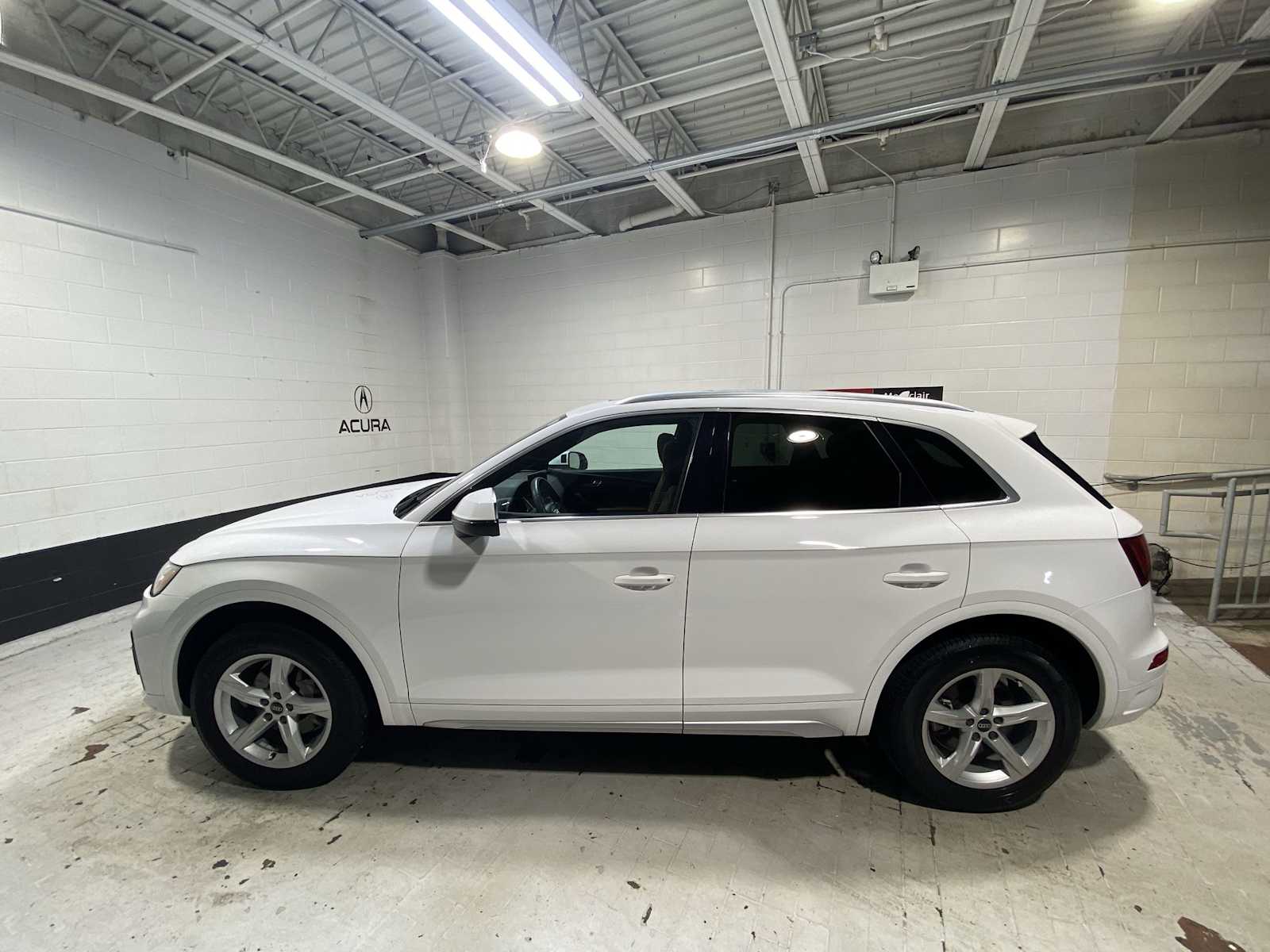 Thumbnail: 2021 Audi Q5 - 2