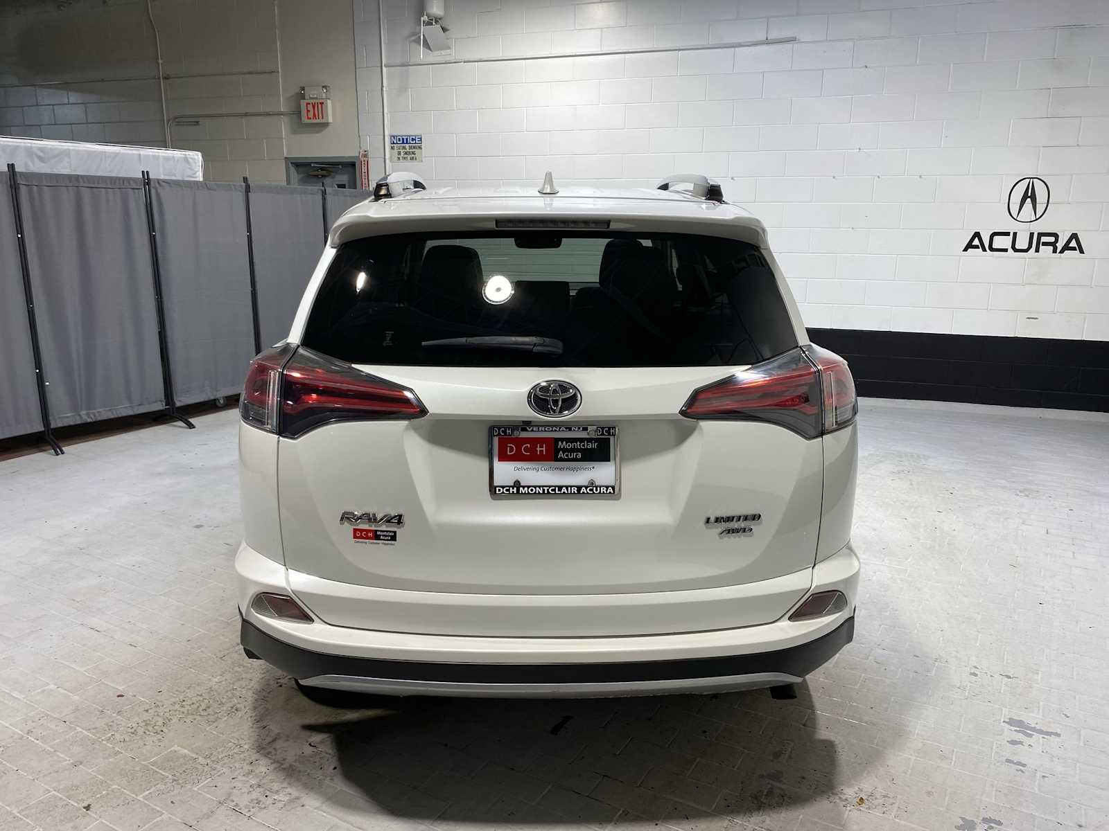 Thumbnail: 2018 Toyota RAV4 - 5