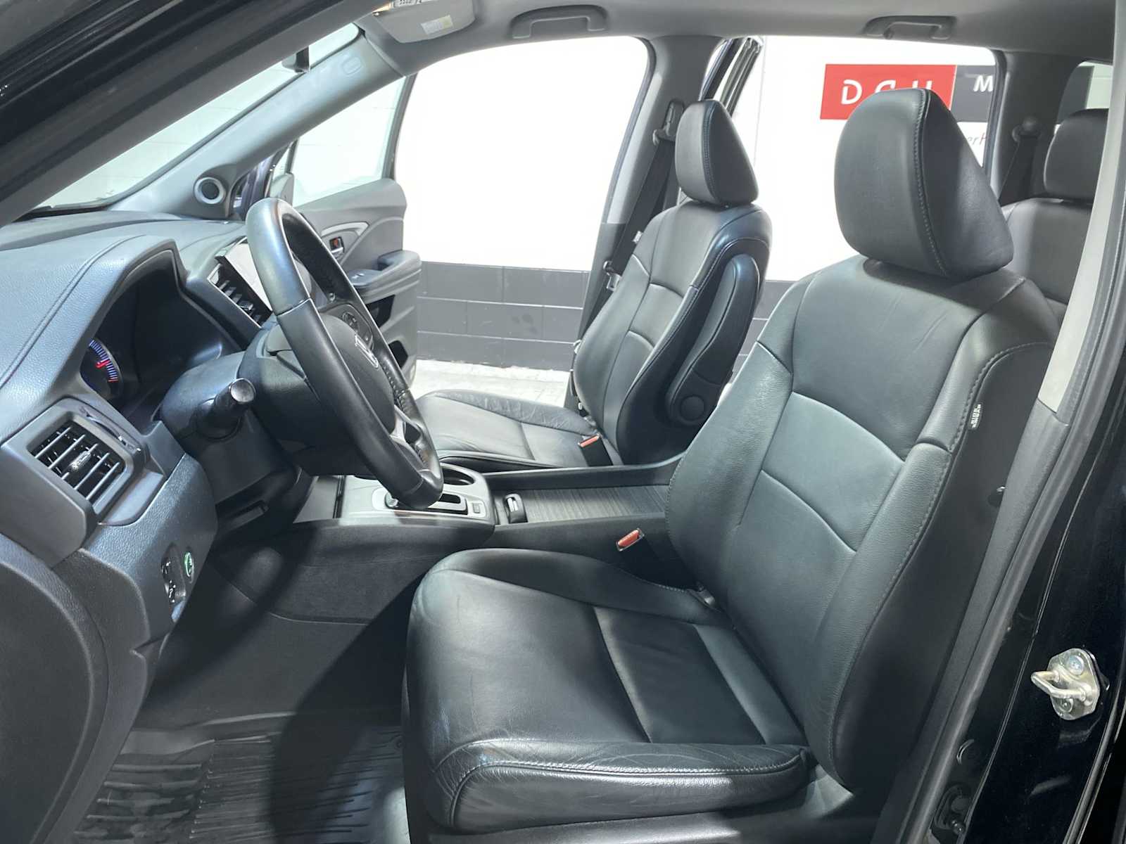 Thumbnail: 2019 Honda Pilot - 11