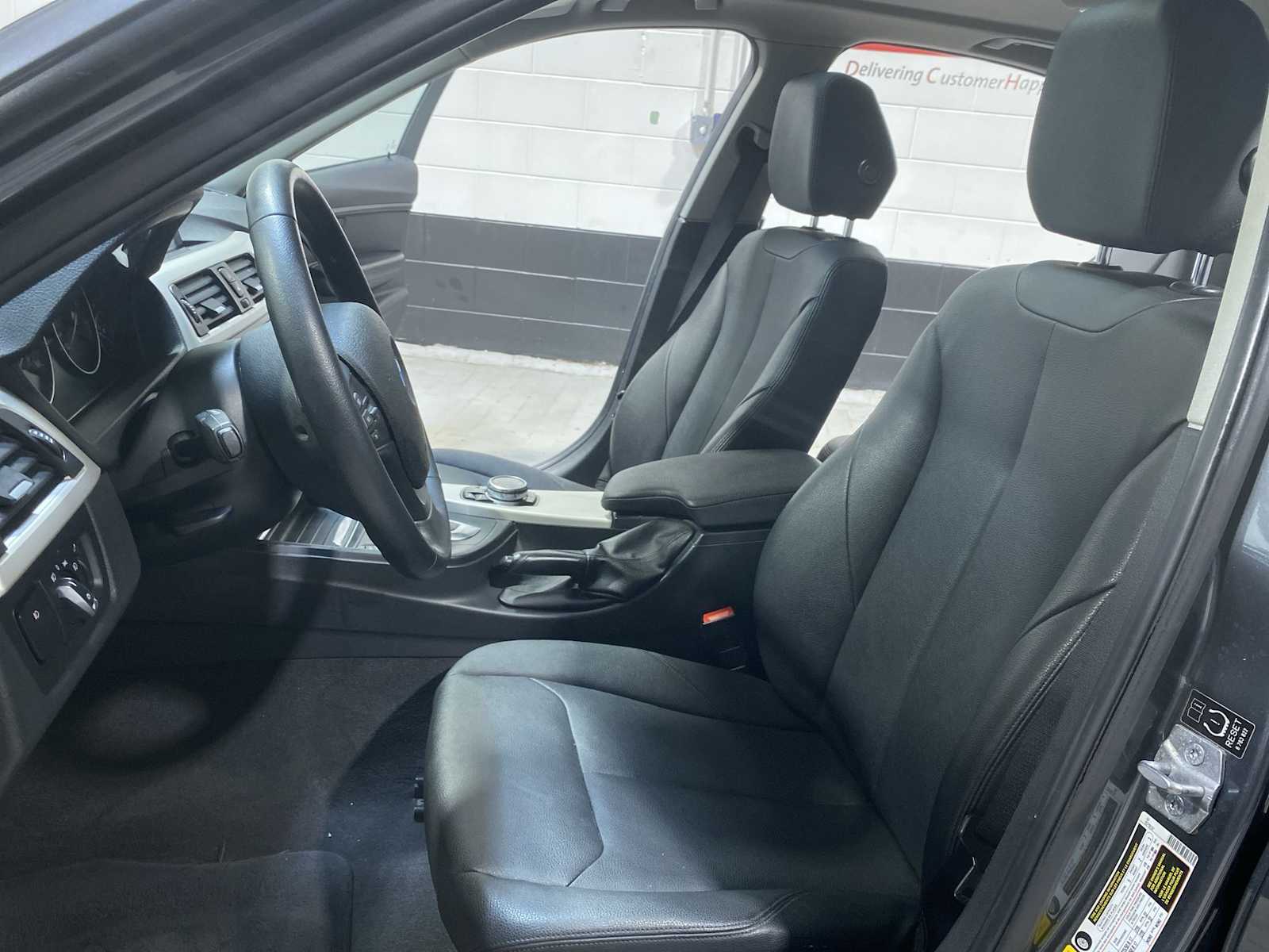 Thumbnail: 2014 BMW 3 Series - 11