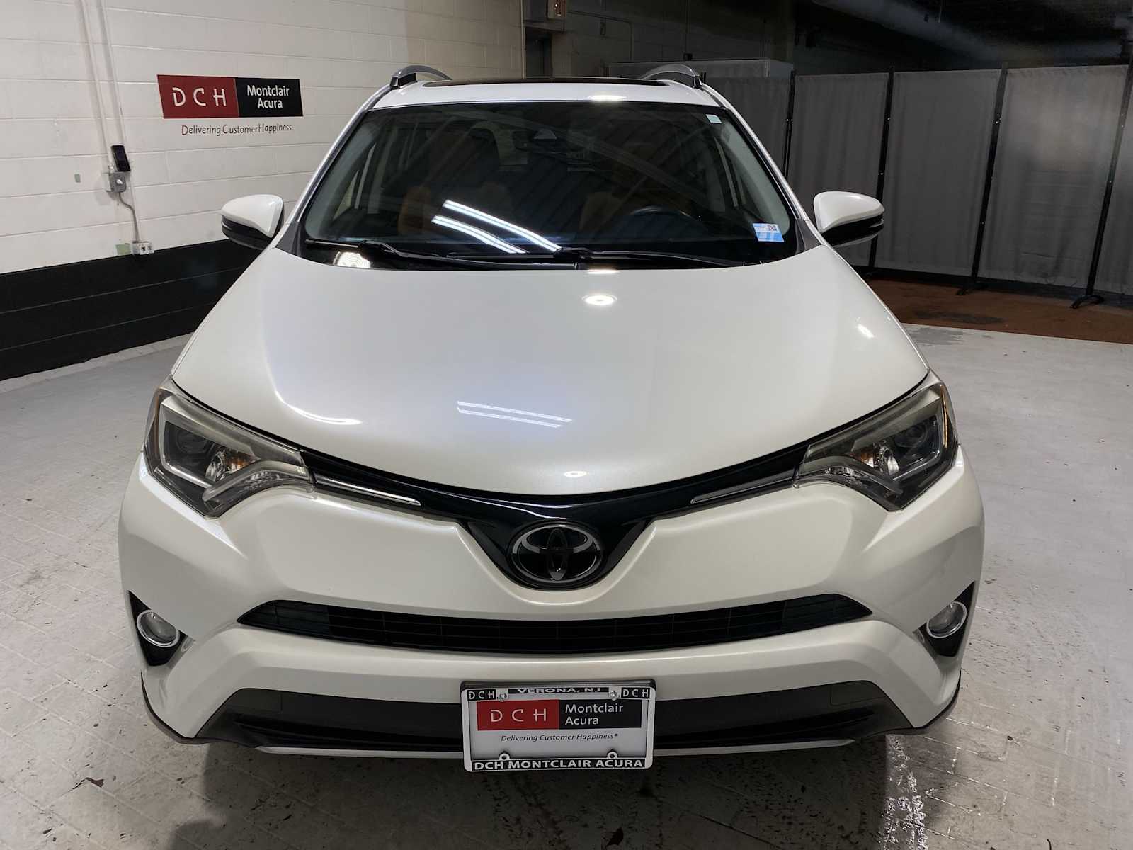 Thumbnail: 2018 Toyota RAV4 - 6