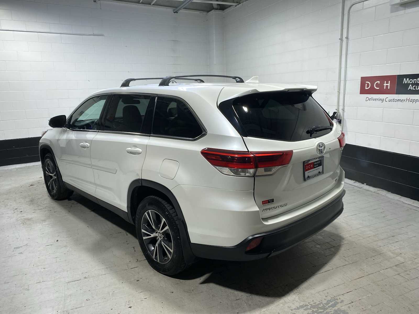 Thumbnail: 2019 Toyota Highlander - 4