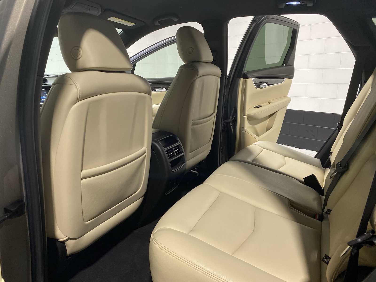 Thumbnail: 2018 Cadillac XT5 - 12