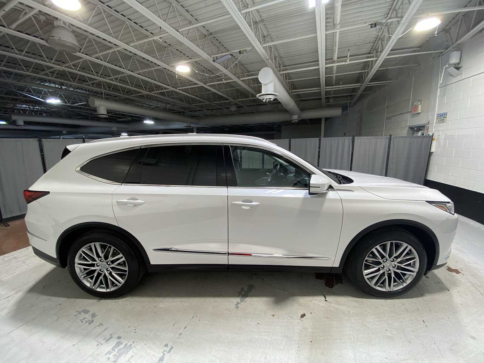 Thumbnail: 2023 Acura MDX - 27