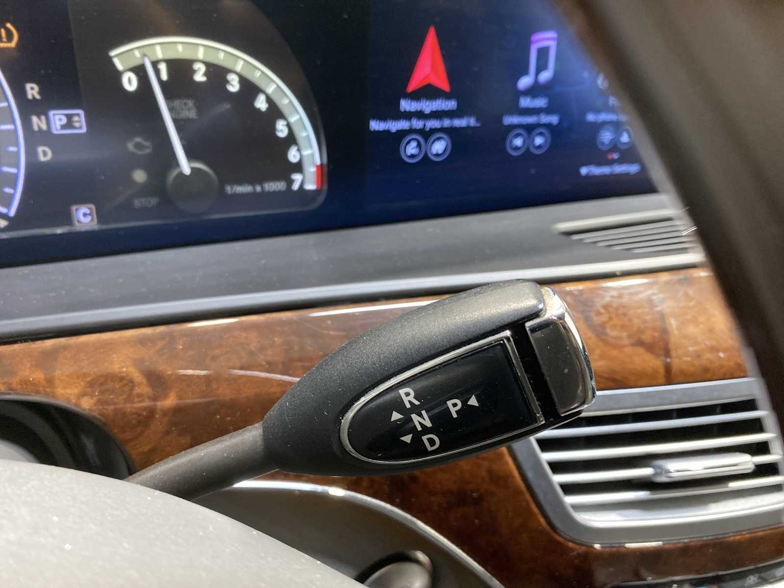 Thumbnail: 2008 Mercedes-Benz S-Class - 17