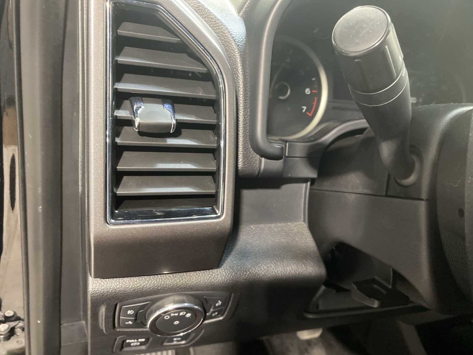 Thumbnail: 2018 Ford F-150 - 24