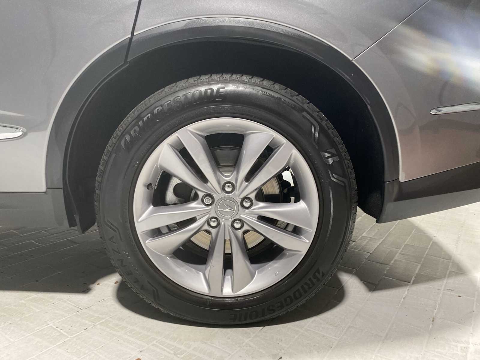 Thumbnail: 2023 Acura MDX - 8