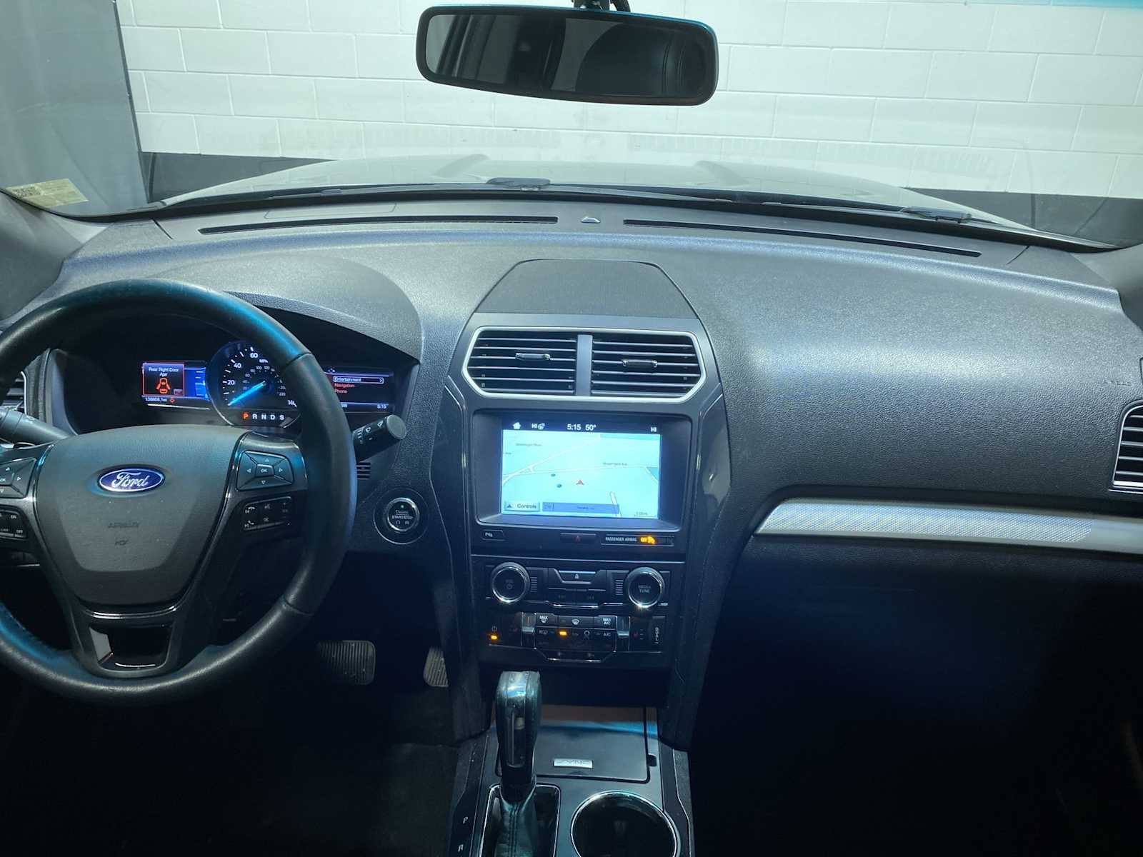 Thumbnail: 2017 Ford Explorer - 10