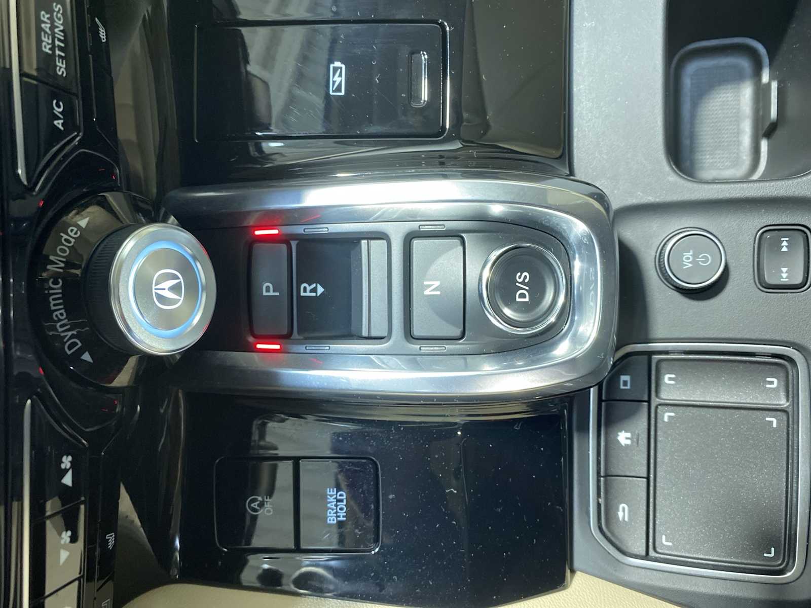 Thumbnail: 2023 Acura MDX - 17