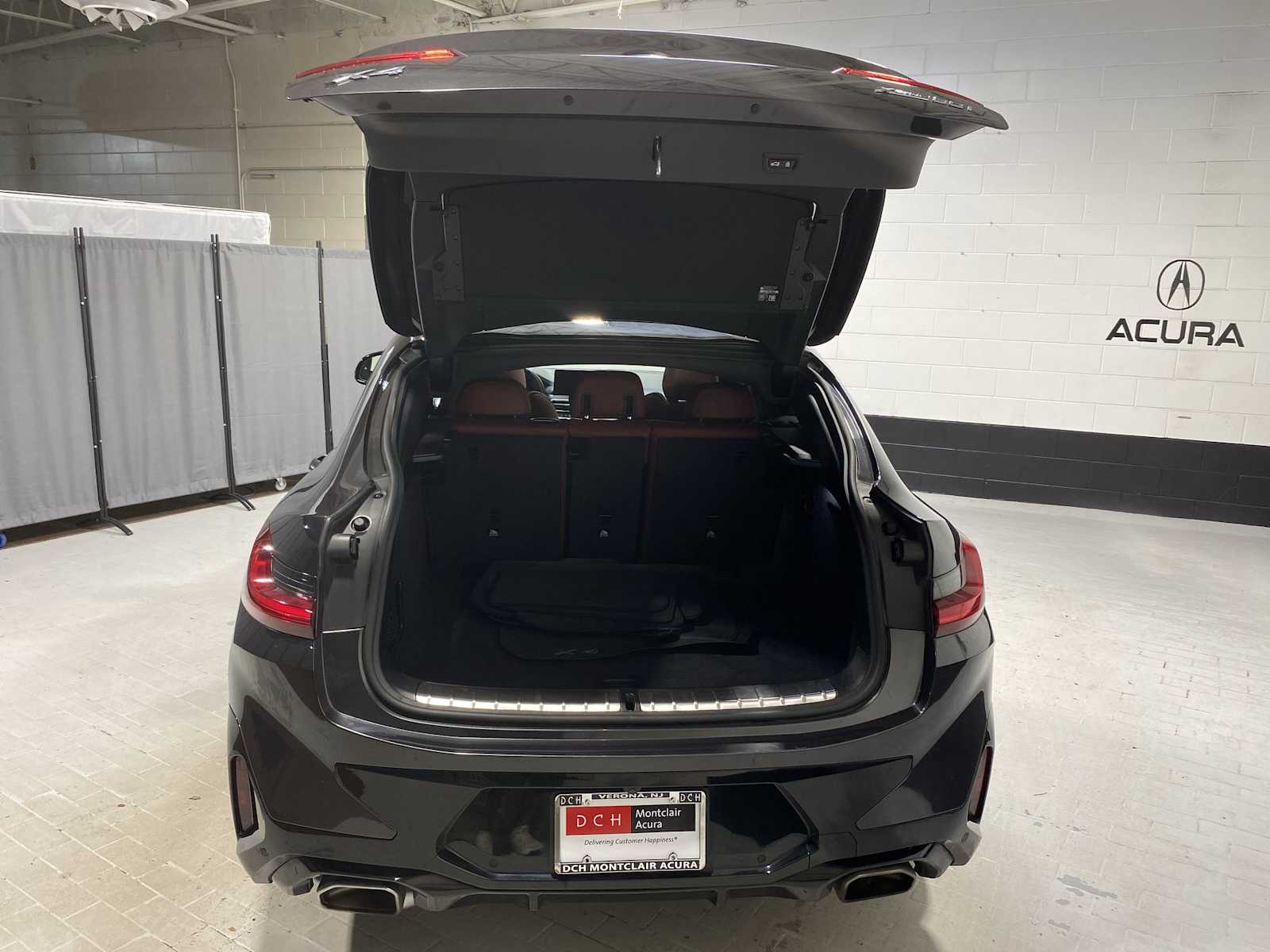 Thumbnail: 2023 BMW X4 - 19