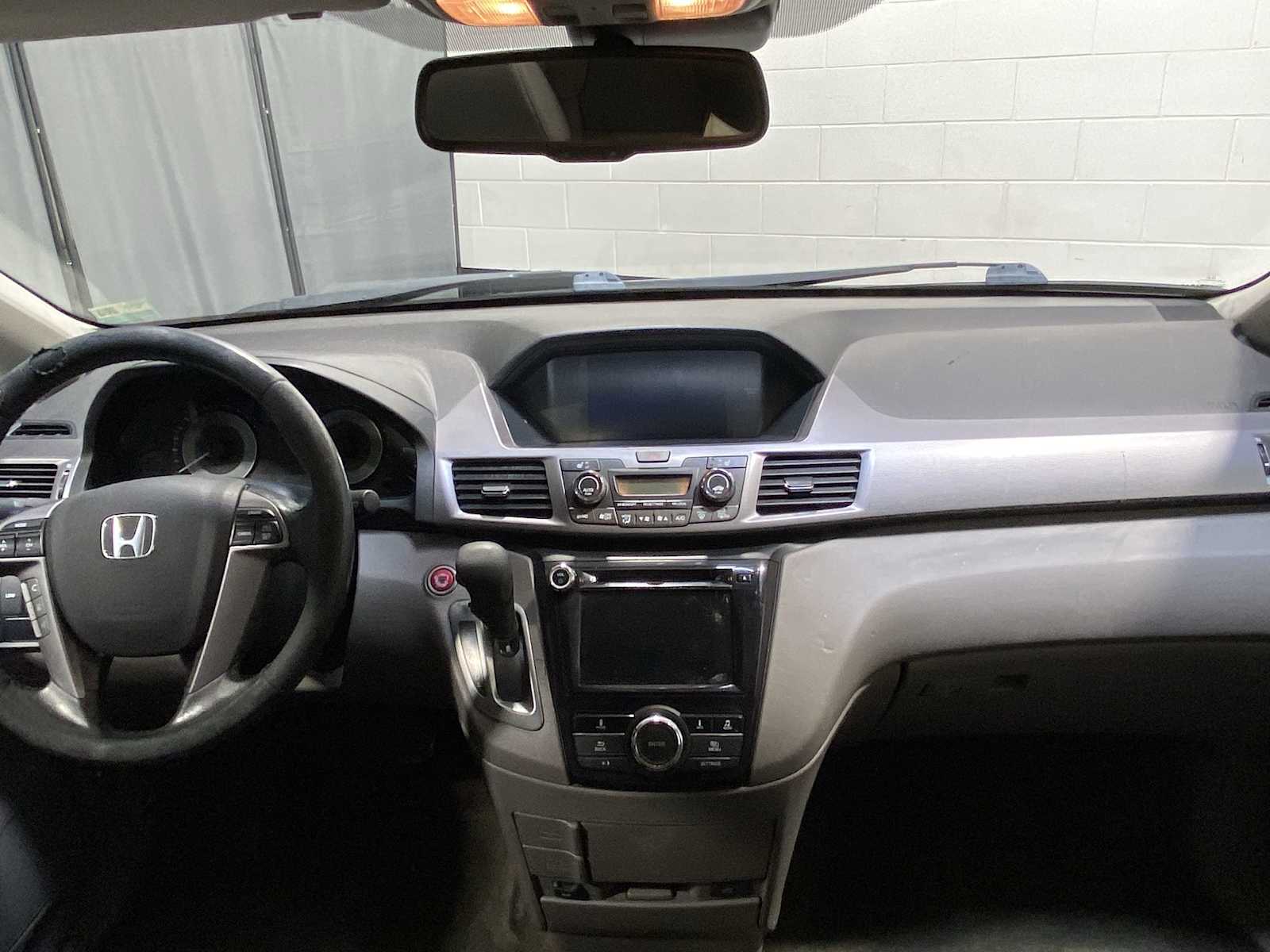 Thumbnail: 2014 Honda Odyssey - 10