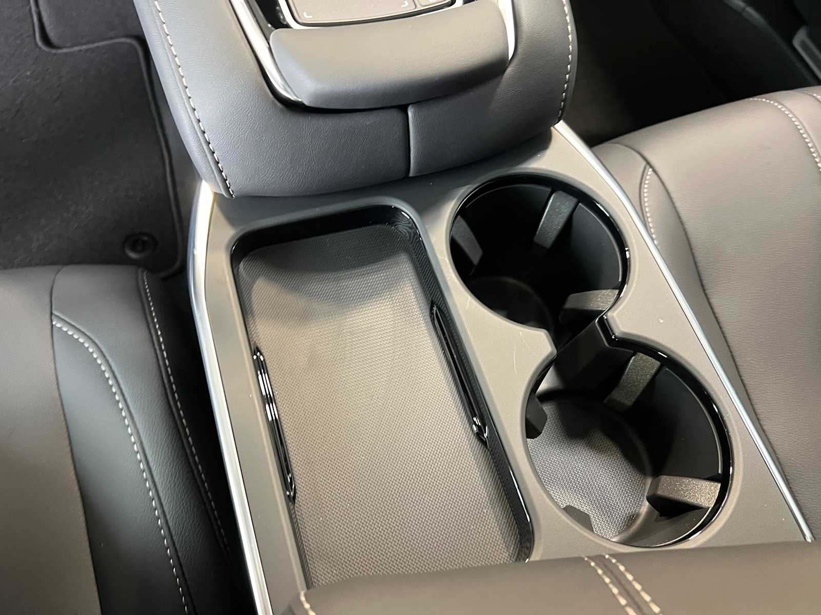 Thumbnail: 2026 Acura RDX - 20