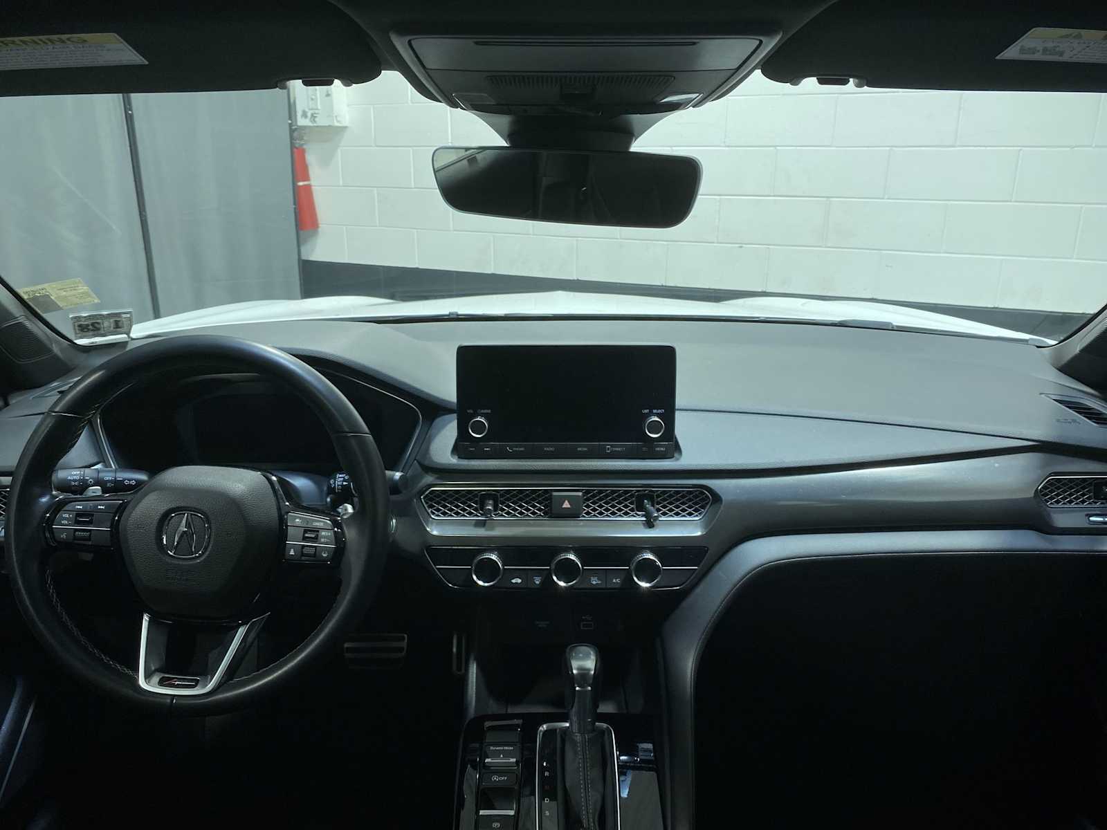 Thumbnail: 2023 Acura Integra - 10