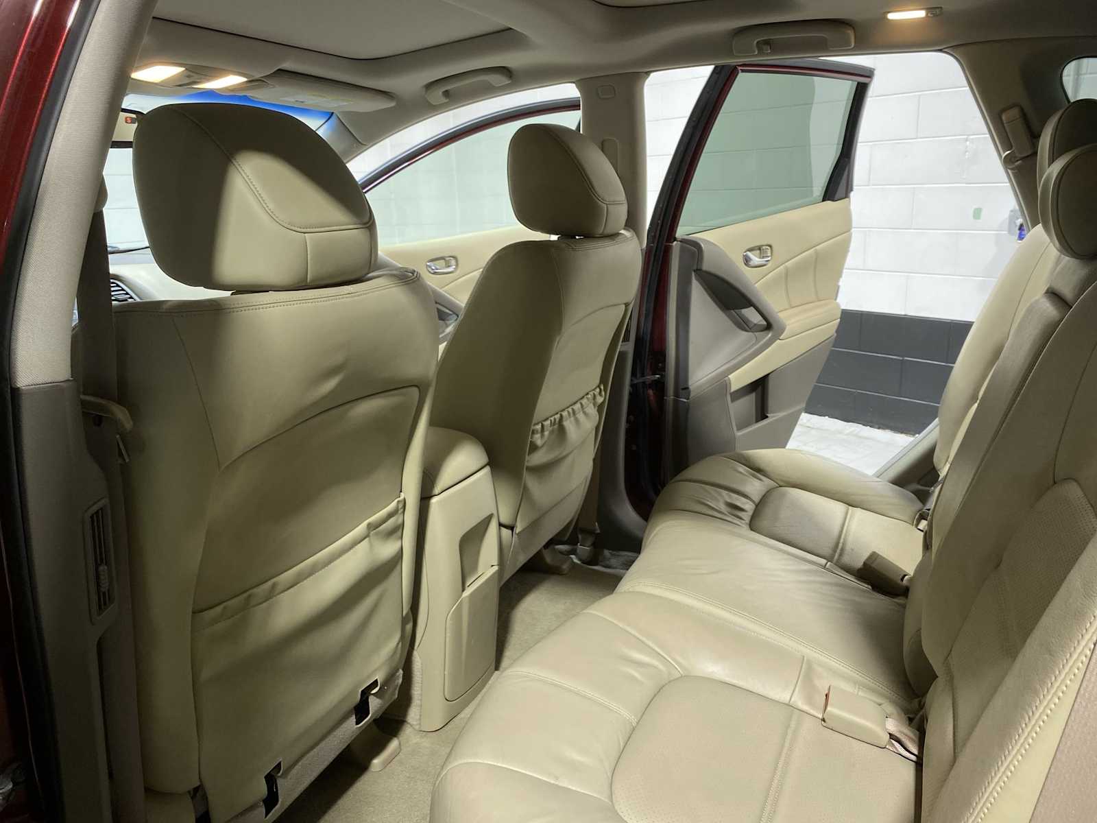 Thumbnail: 2011 Nissan Murano - 12