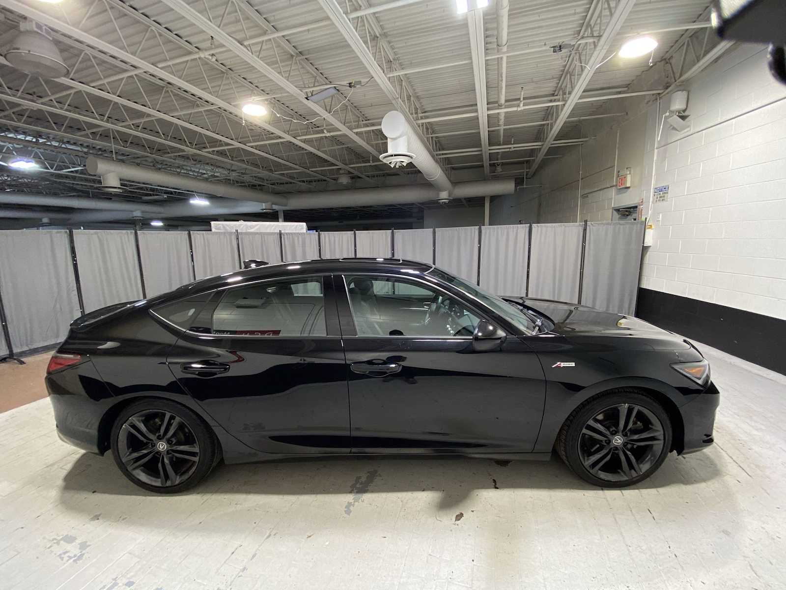 Thumbnail: 2023 Acura Integra - 27