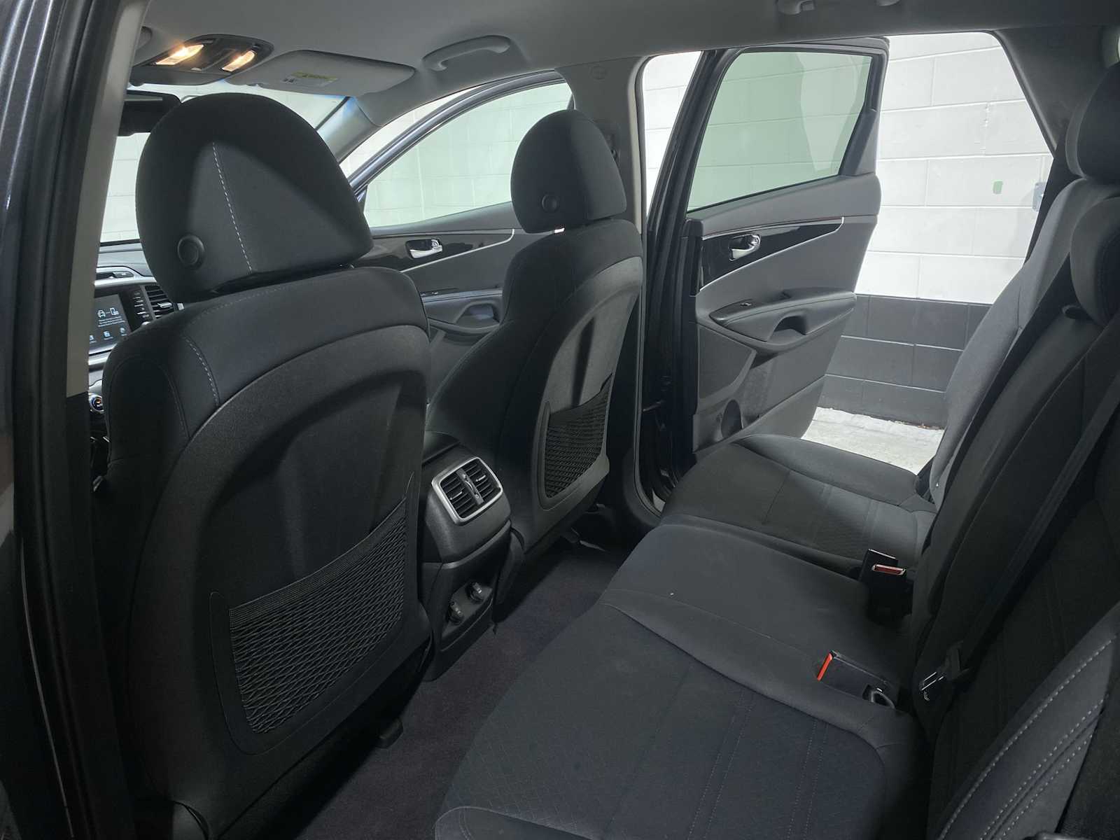 Thumbnail: 2019 Kia Sorento - 12