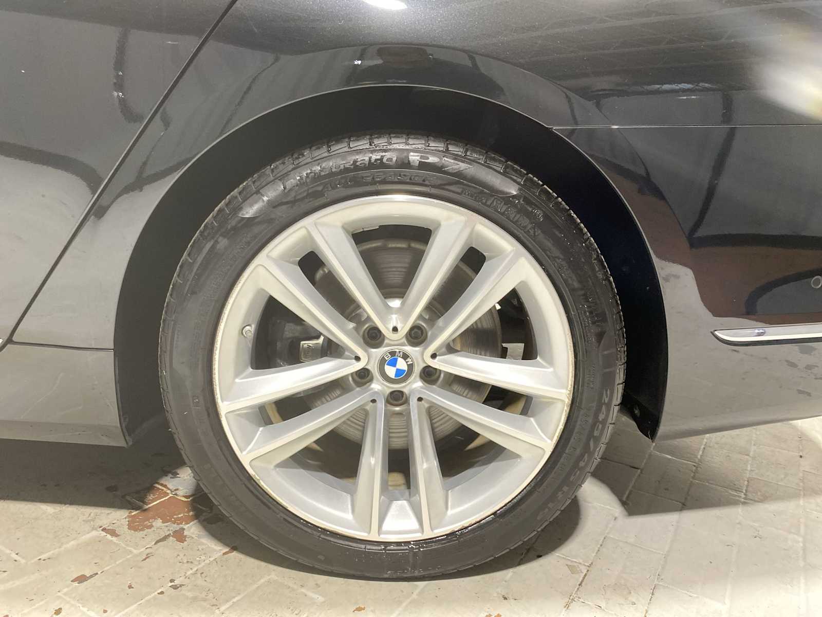 Thumbnail: 2016 BMW 7 Series - 8