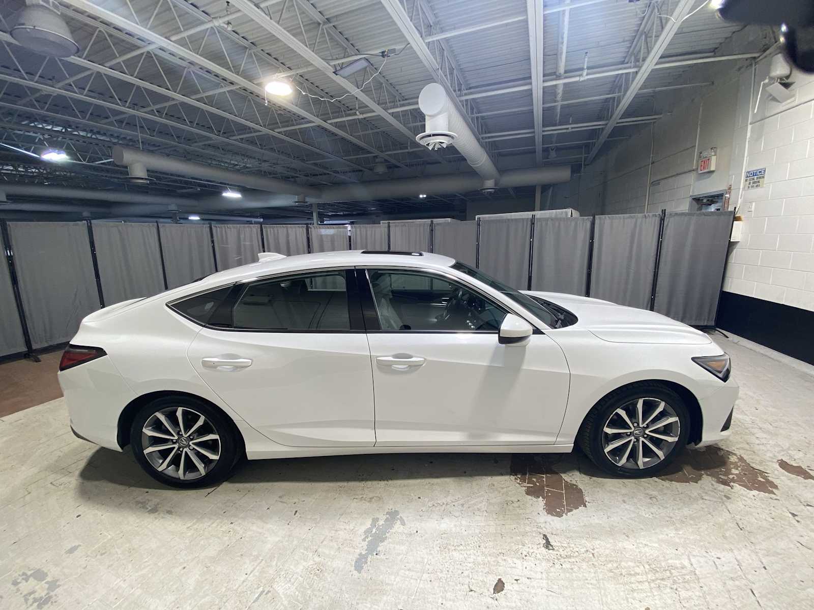 Thumbnail: 2023 Acura Integra - 27