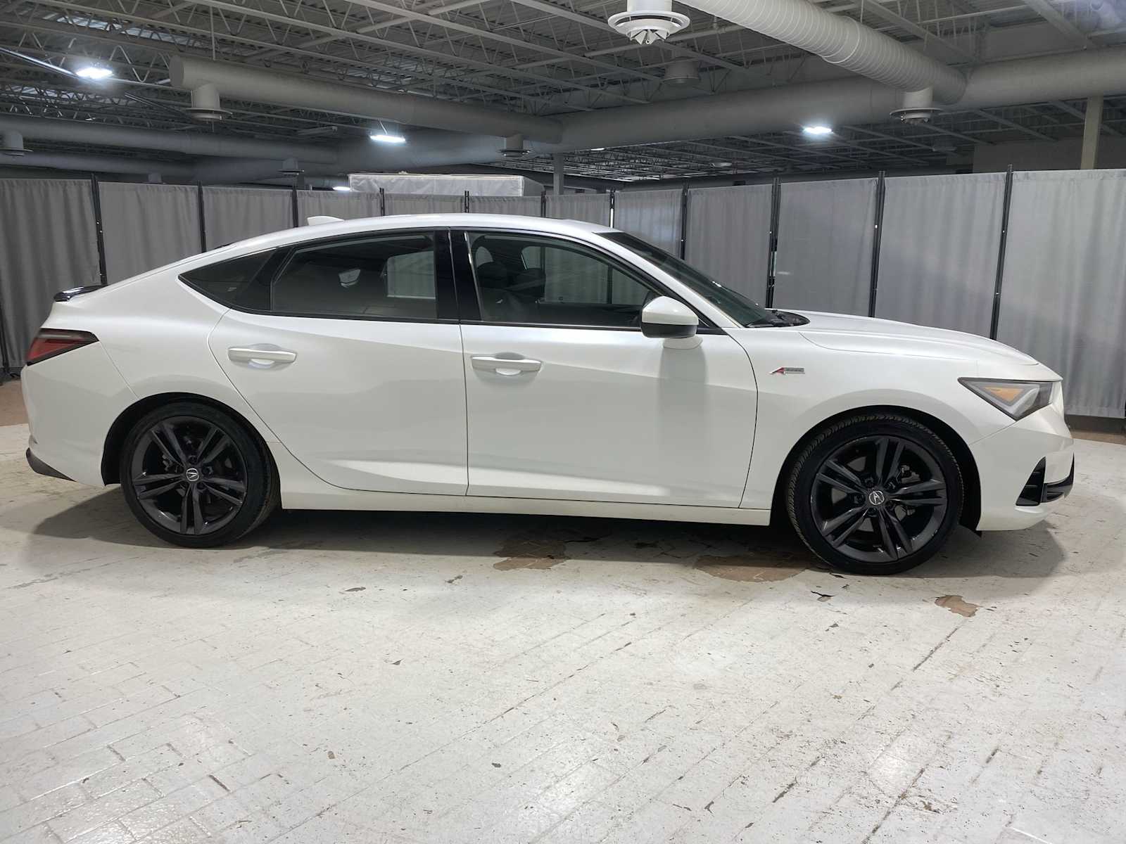 Thumbnail: 2023 Acura Integra - 26