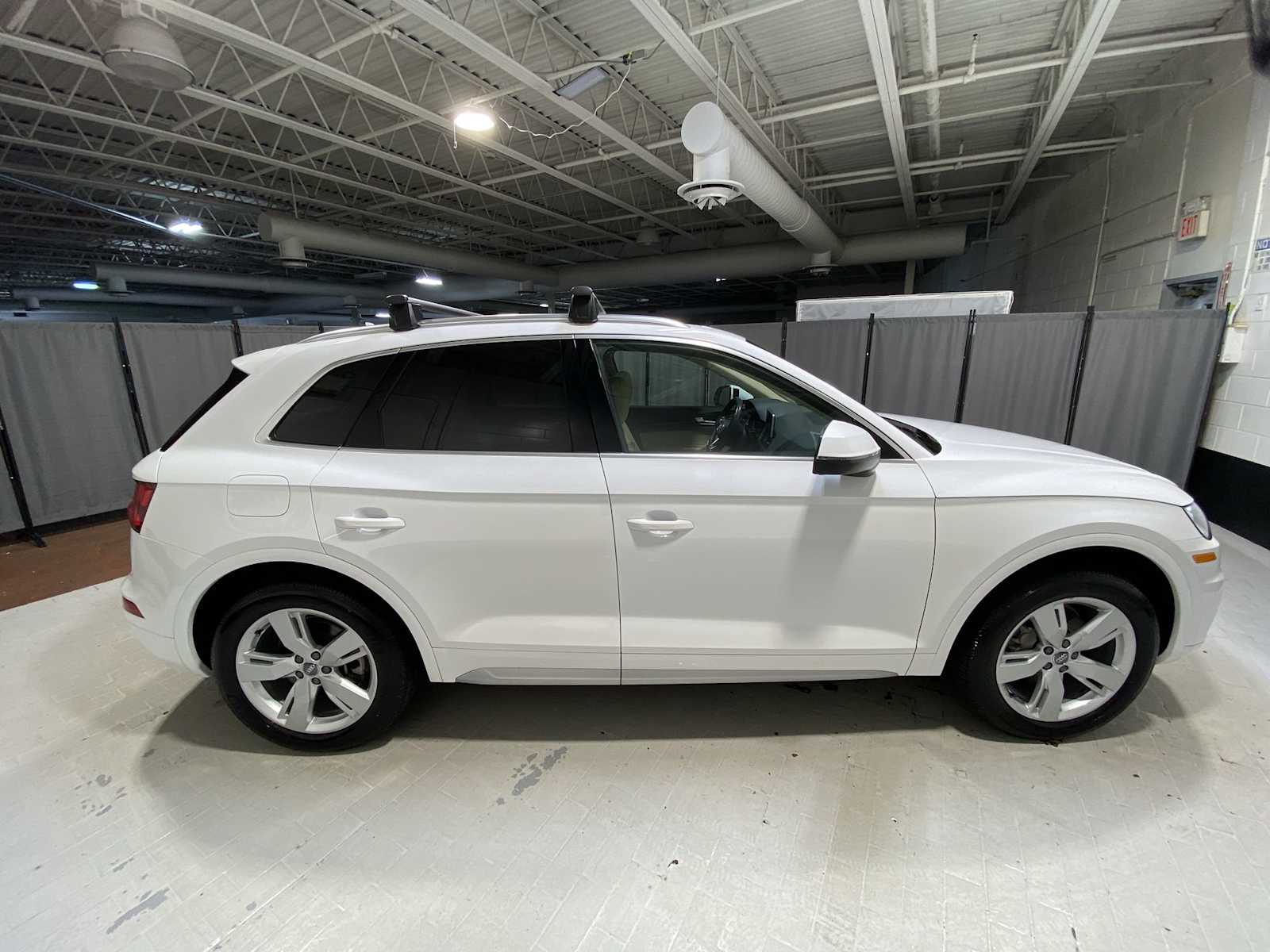Thumbnail: 2019 Audi Q5 - 27