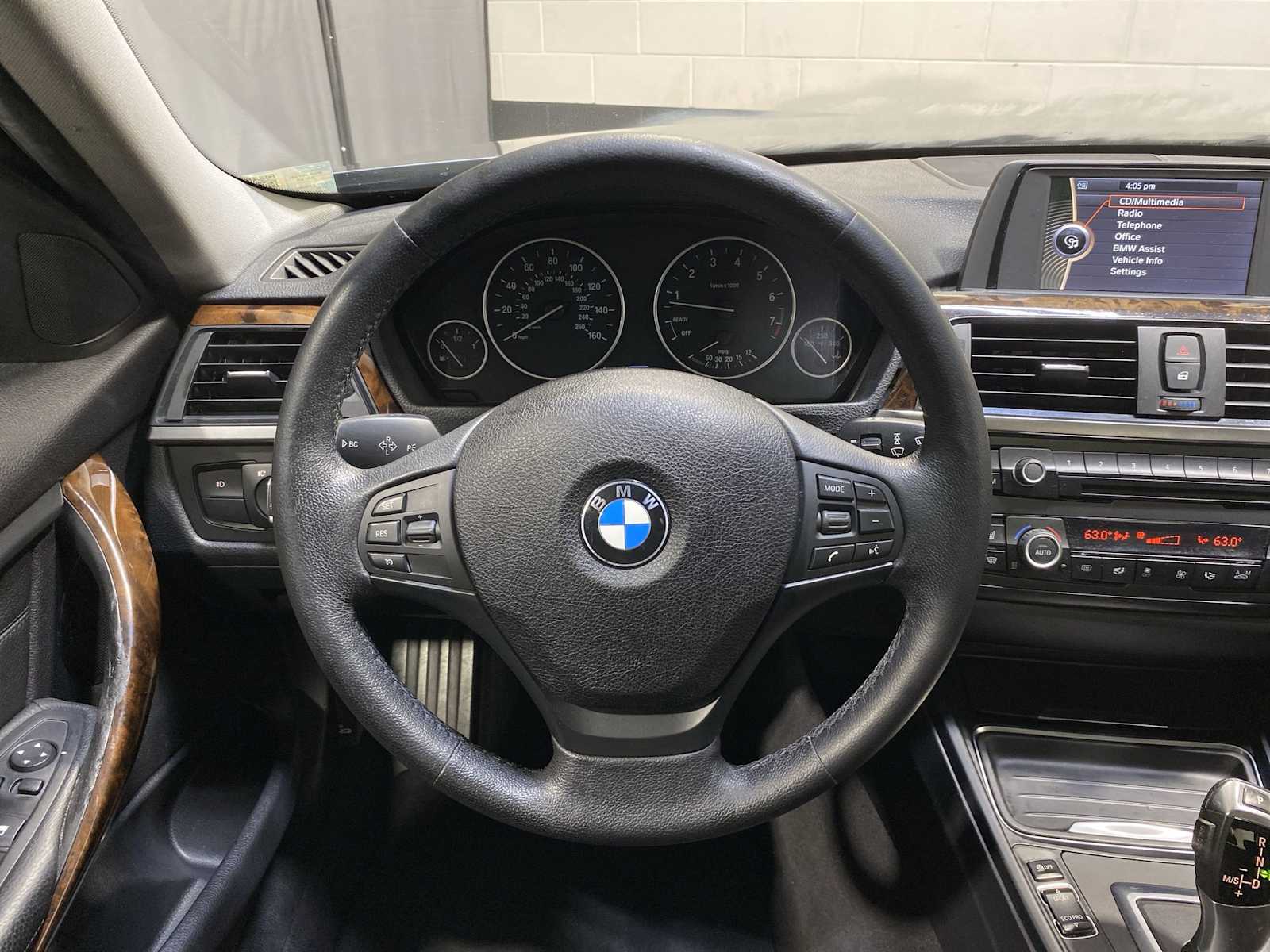 Thumbnail: 2013 BMW 3 Series - 15