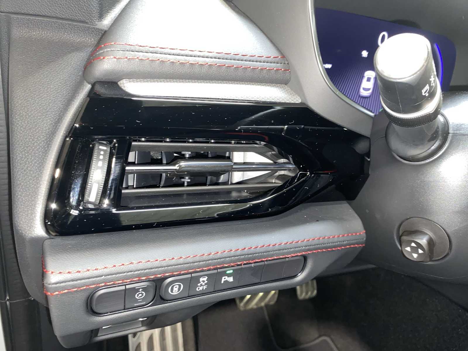 Thumbnail: 2026 Acura MDX - 24