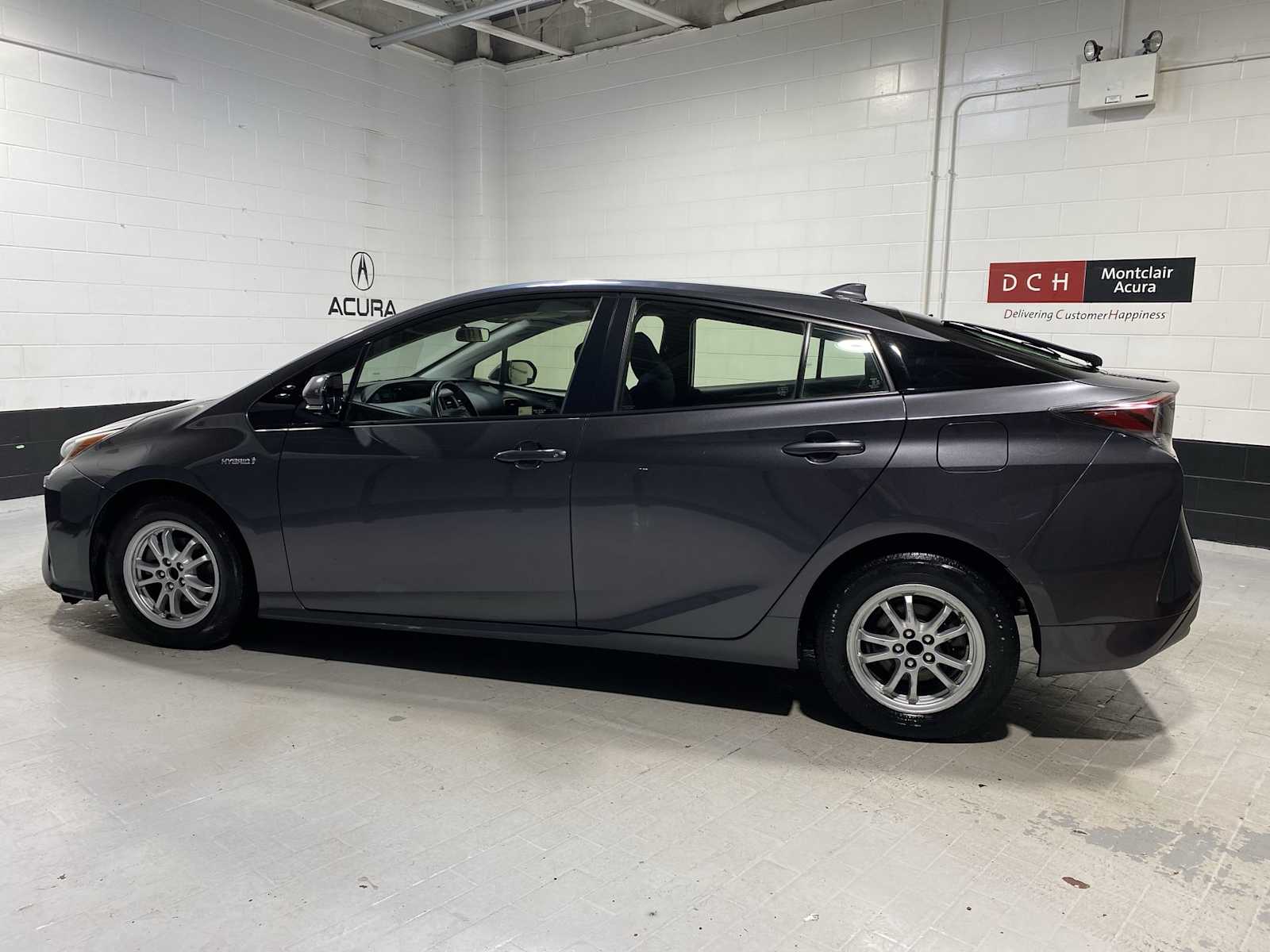 2017 Toyota Prius Three 3